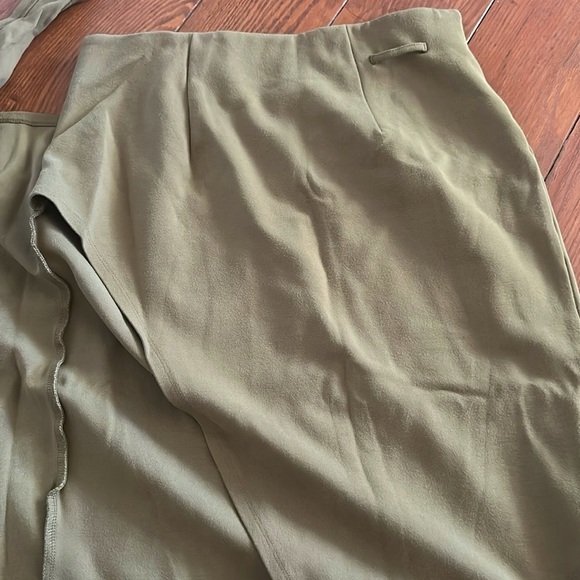 H&M wrap skirt - Picture 7 of 7